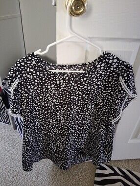 Women's unbranded animal print top